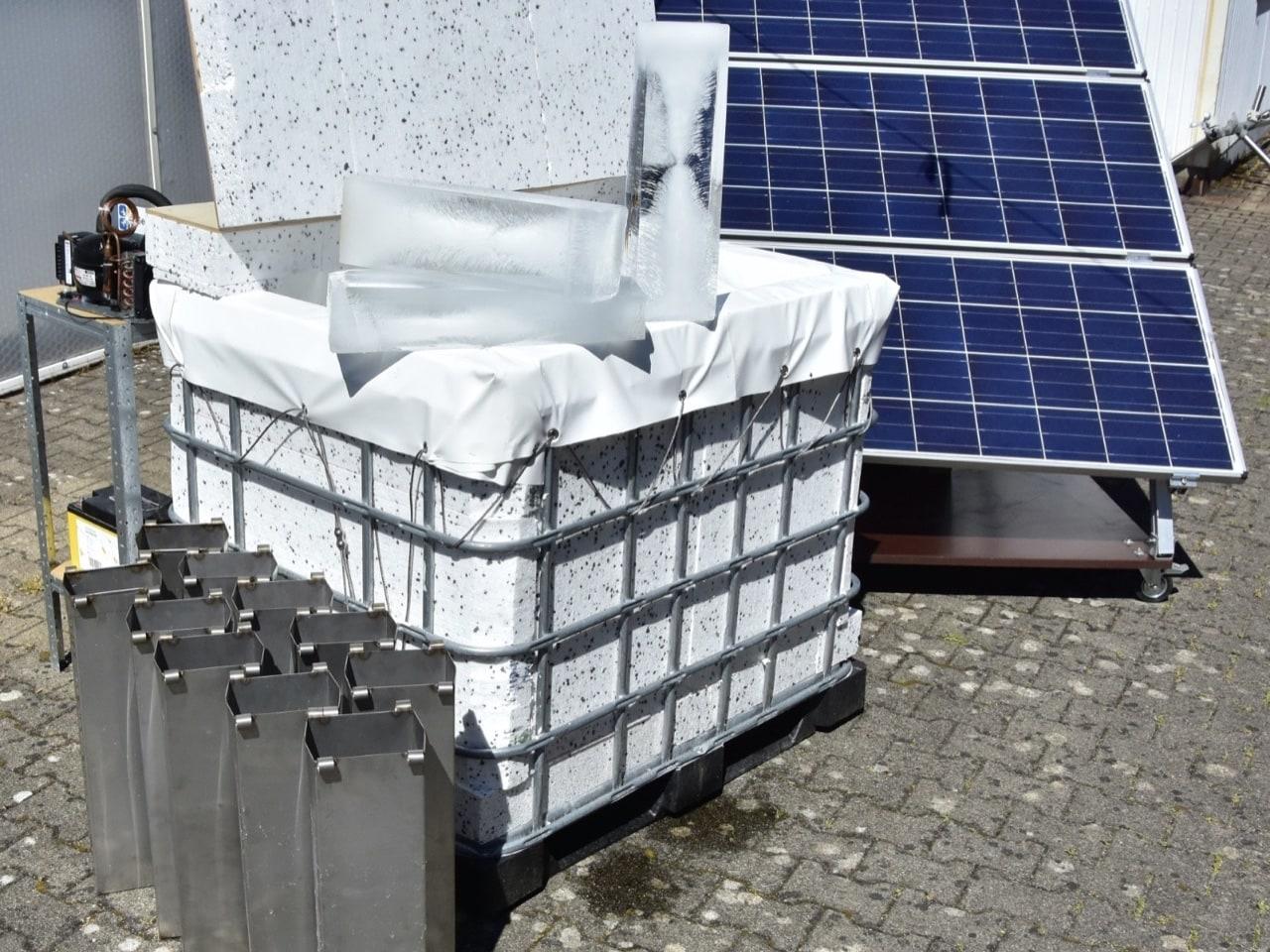 Solar powered ice-maker